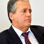 Conselheiro substituto Carlos Pimentel