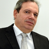 Procurador TCEPE Aloízio Barboza 